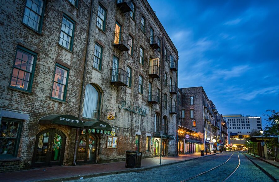 Savannah: True Crime Pub Crawl - Which Bars You Might Visit on Your Day