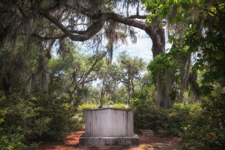 Self Guided Audio Ghost Tour in Savannah in 6 Languages - Key Points You’ll Care About