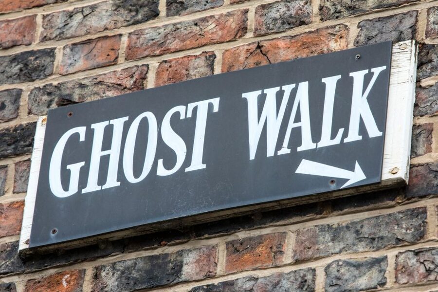 Self Guided Audio Ghost Tour in Savannah in 6 Languages - A Self-Guided Ghost Tour You Can Start Fast on Your Phone