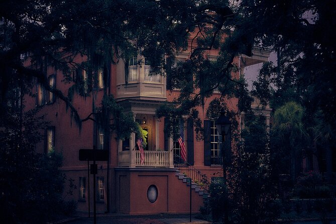 Sixth Sense Savannah Ghost Tour - Guides, Costumes, and the Storytelling Style That Gets Praised