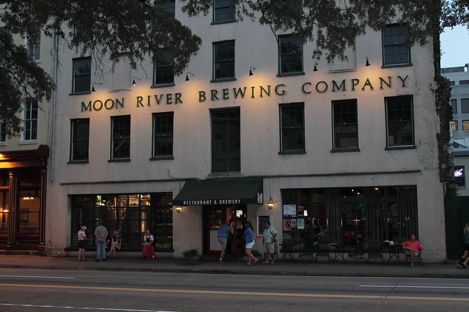 Spooky Savannah Haunted Pub Crawl - The haunted pub stops: how the bar hopping really plays out