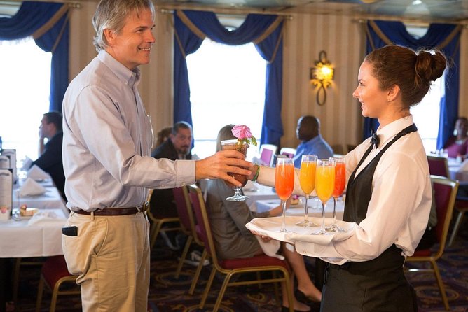 Sunday Brunch Riverboat Cruise in Savannah - Sunday Brunch on the Savannah River Queen: a 90-minute river reset