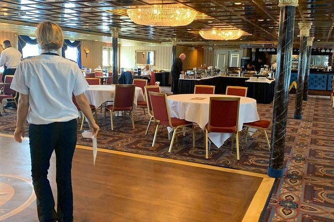Sunday Brunch Riverboat Cruise in Savannah - The crowd, pace, and how long you really spend on the river
