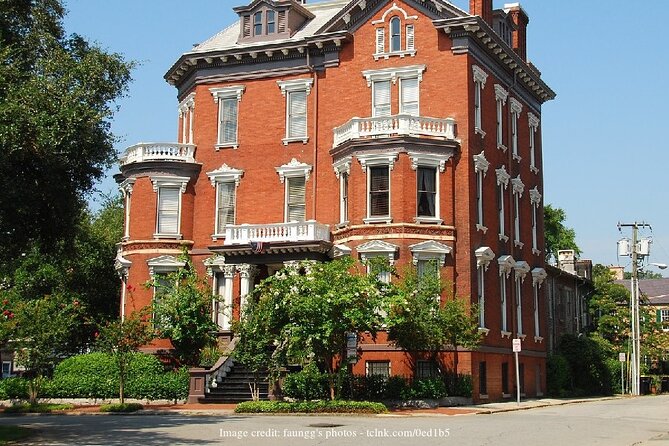 The Best of Savannah: Private Half-Day Walking Tour - Price and value: what $185 buys you (and when it makes sense)