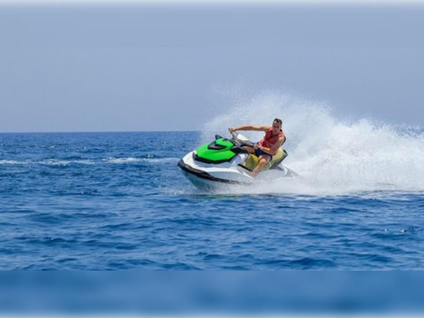 Tybee Island: Single or Tandem Jet Ski Rental - Single vs tandem: how the “who drives” rules shape your day