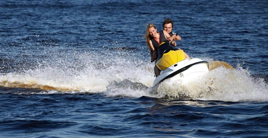Tybee Island: Single or Tandem Jet Ski Rental - What’s included (and what to protect on your own)