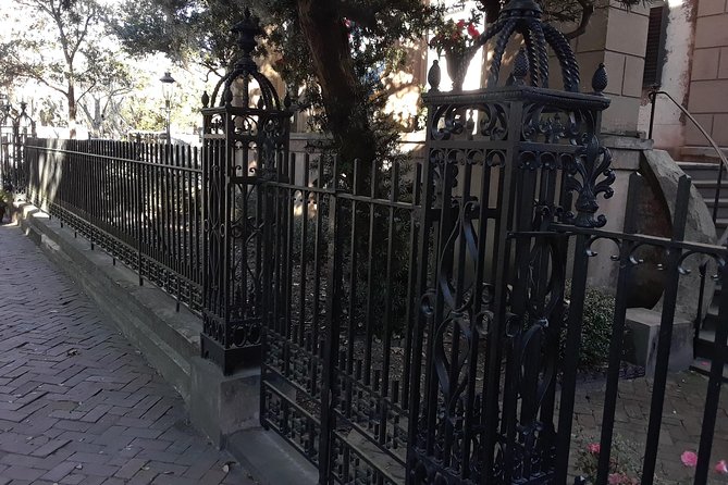 Walking Savannah's Hidden History Tour - Guides Make This Tour: Kerry’s Researched Stories and Jackie’s Family-Friendly Style